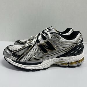 New Balance 1906R Metallic Silver Metallic Gold M1906RA Size 5 Men Size 6.5 WMNS